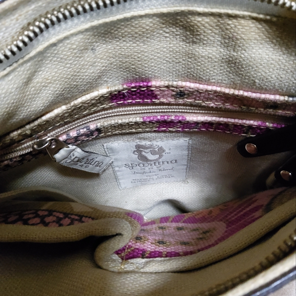 Purse - Picture 9 of 10